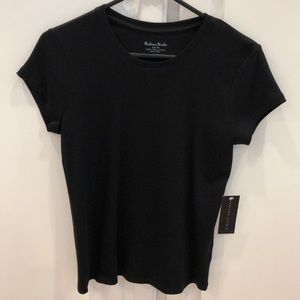 Madison Studio Lady’s Tee Size Medium, Black